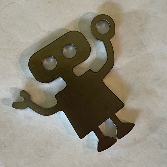 Steel robot keychain charm - Picture 4 of 6